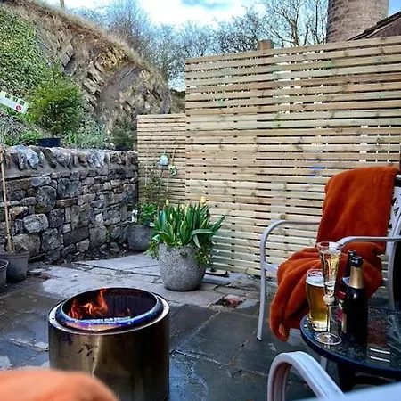 Luxurious One Bedroom House *